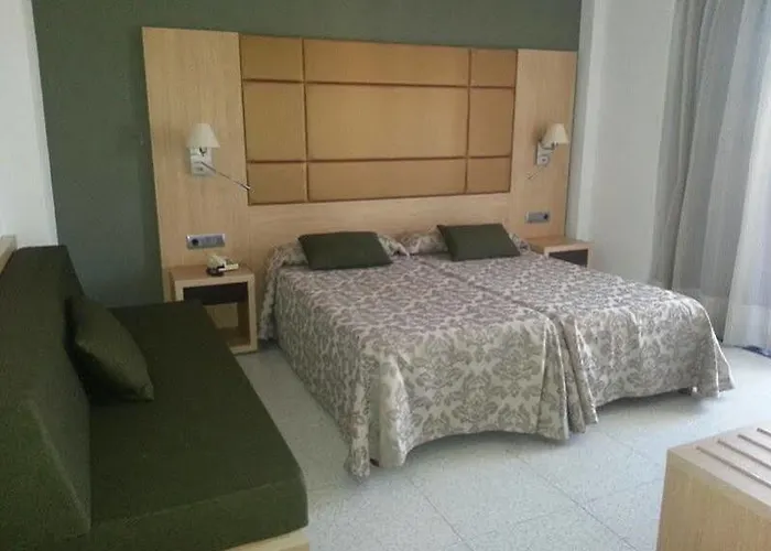 Talayot Hotel Cala'N Blanes (Menorca)